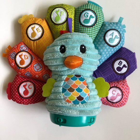 infantino learning peacock